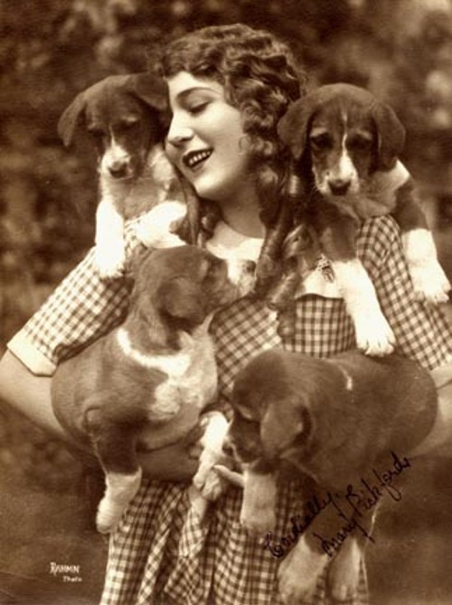 mary_pickford_02.jpg